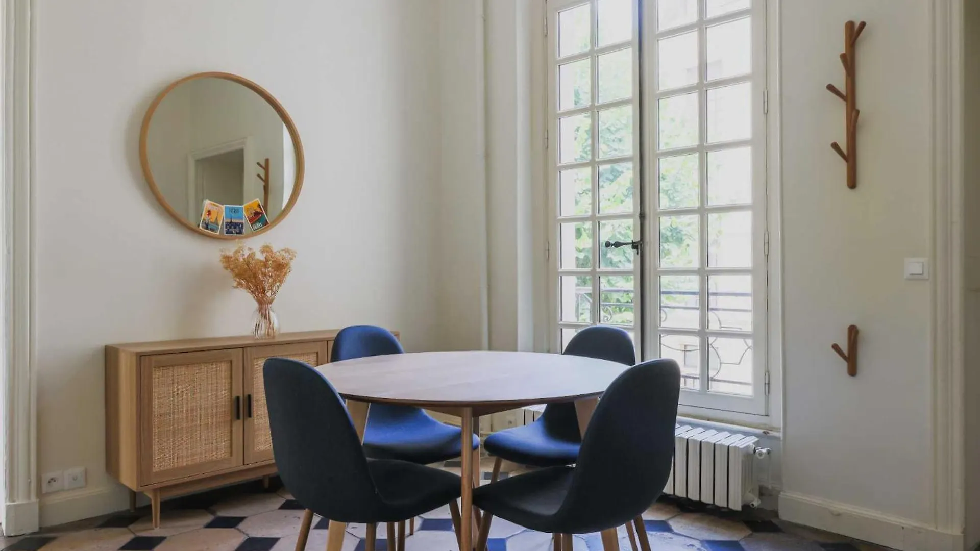 Exceptional - 2br-4p- Notre-dame Cathedral